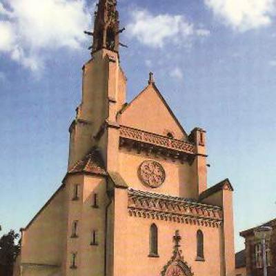 Temple protestant, la façade néo-gothique