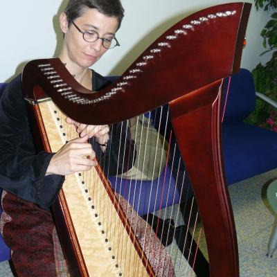 M.Madeleine Sigward harpiste 